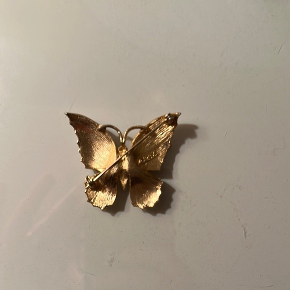 B.S.K Gold Butterfly Brooch - Picture 3 of 4